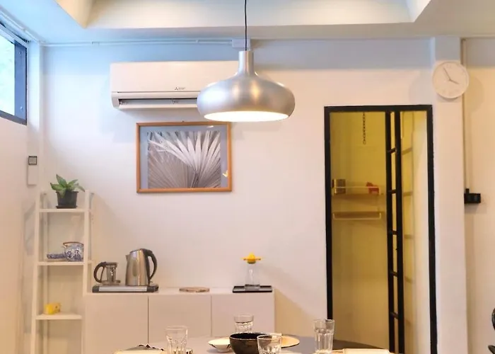 Spacious Design Loft With Rooftop