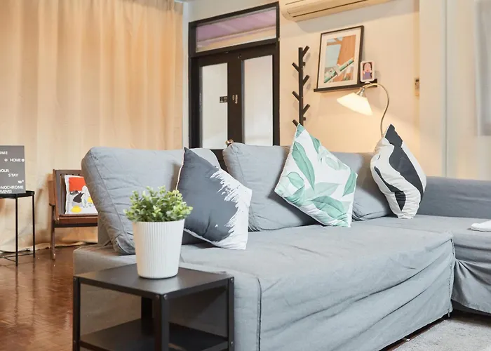 Hébergement de vacances Spacious Design Loft With Rooftop